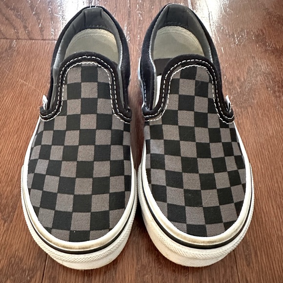 Vans Other - Little Kids Class Vans Slip On Canvas Shoes Size 11